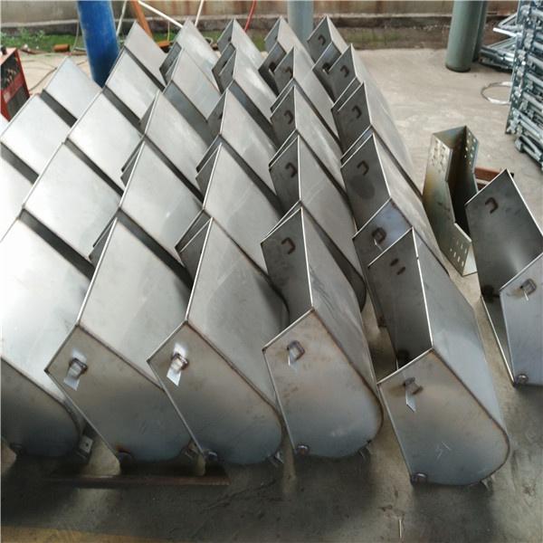 Sow welding feeder